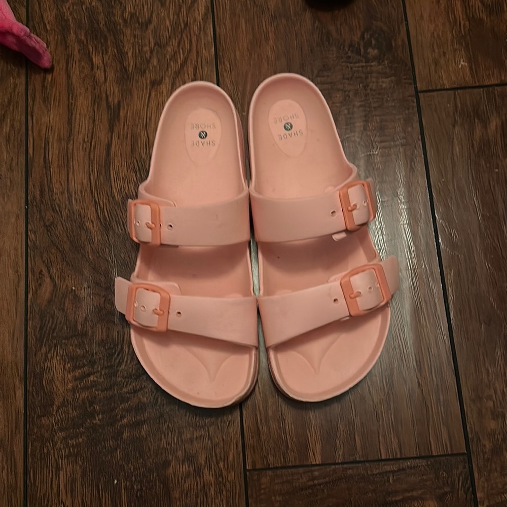 Coral slides